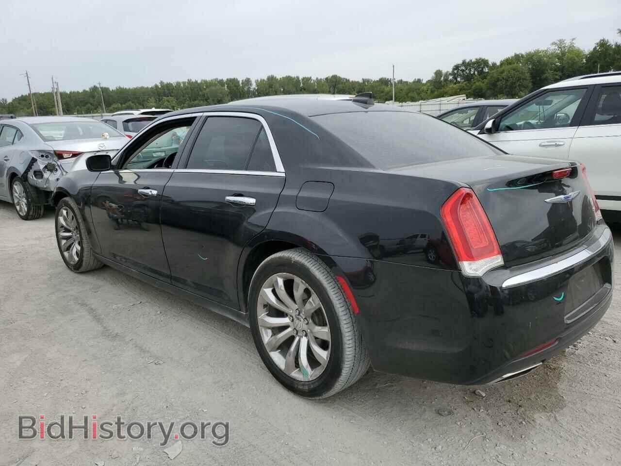 2019 CHRYSLER 300 - VIN: 2C3CCAEG5KH538020 - Photo 2