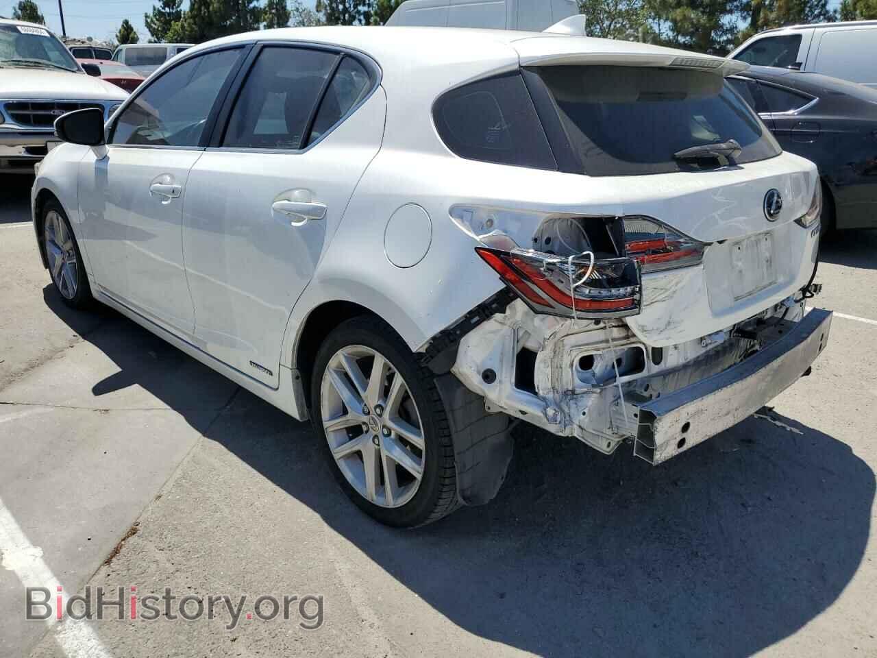 2015 LEXUS CT 200 - VIN: JTHKD5BHXF2247180 - Photo 2