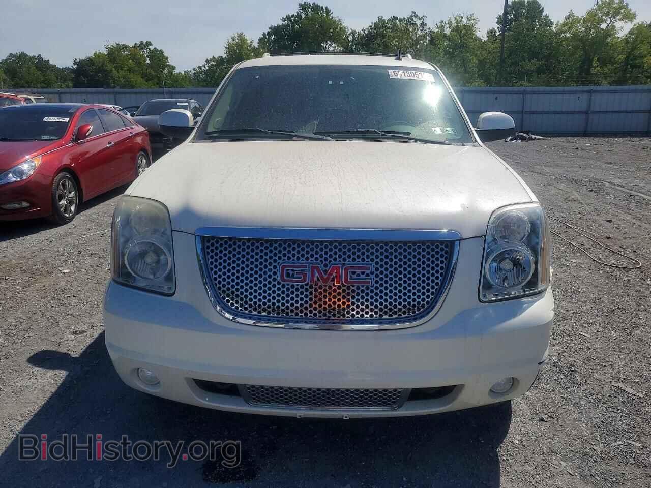 2011 GMC YUKON - VIN: 1GKS2EEF2BR181277 - Photo 5