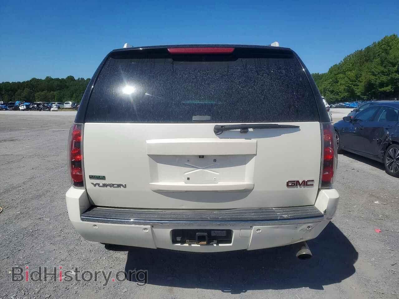2011 GMC YUKON - VIN: 1GKS2EEF2BR181277 - Photo 6