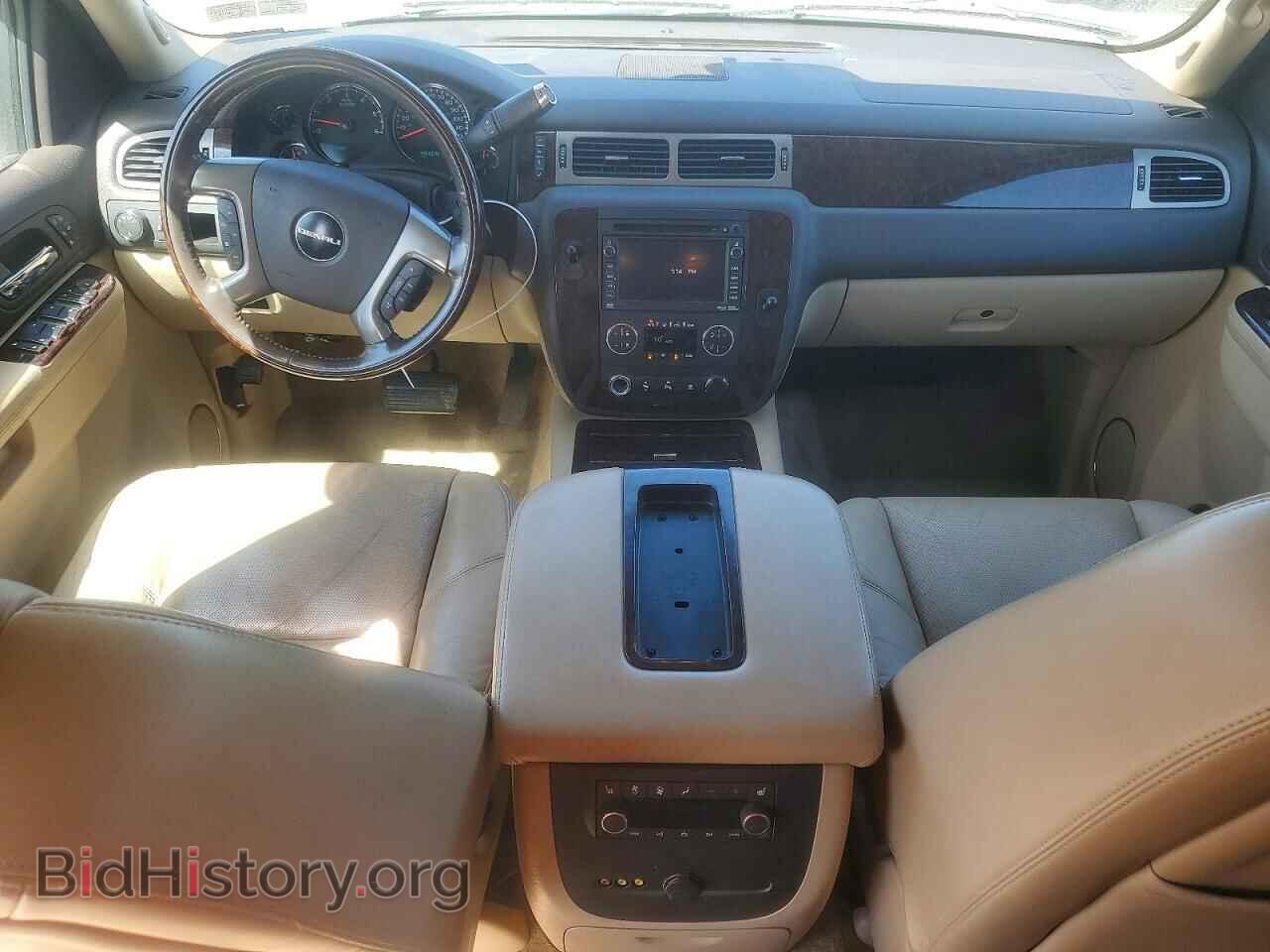 2011 GMC YUKON - VIN: 1GKS2EEF2BR181277 - Photo 8