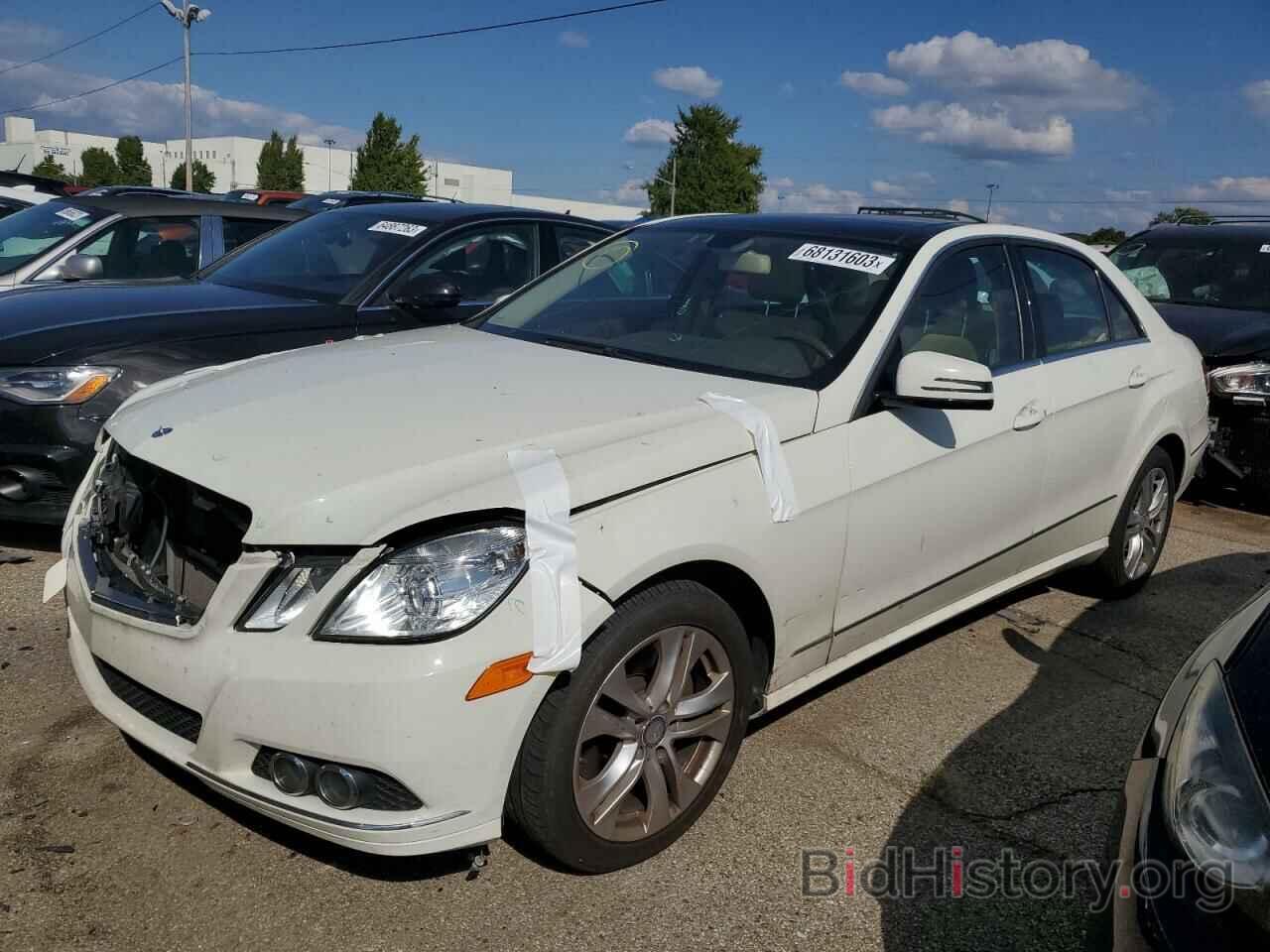 Photo WDDHF8HBXBA421751 - MERCEDES-BENZ E-CLASS 2011