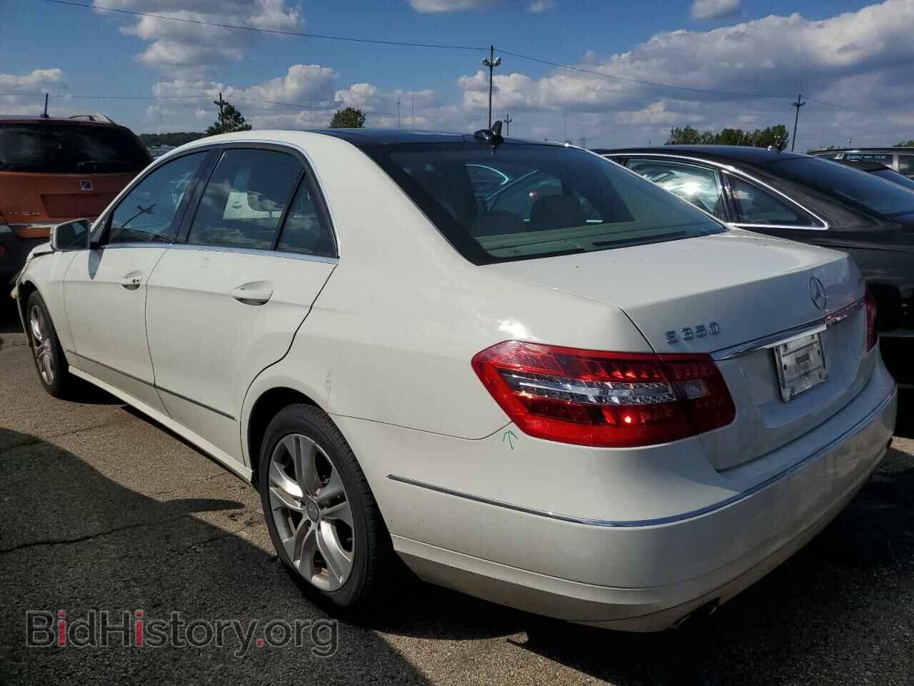 2011 MERCEDES-BENZ E-CLASS - VIN: WDDHF8HBXBA421751 - Фото 2