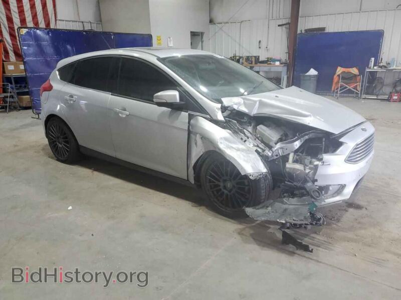 2016 Ford FOCUS (VIN 1FADP3N23GL362539) — фото 4 из 13