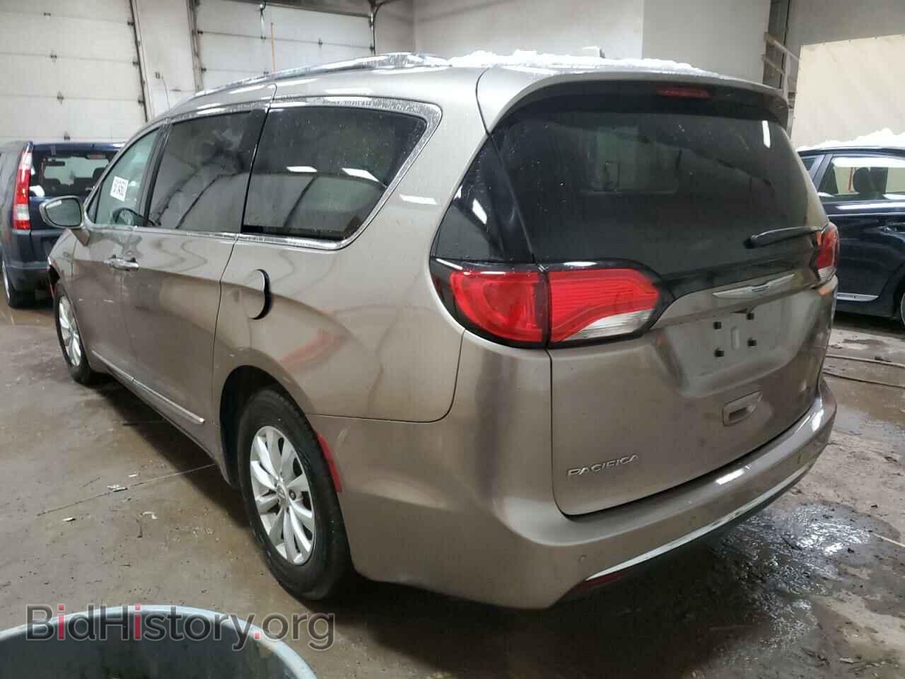 2018 CHRYSLER PACIFICA - VIN: 2C4RC1BG8JR100434 - Фото 2
