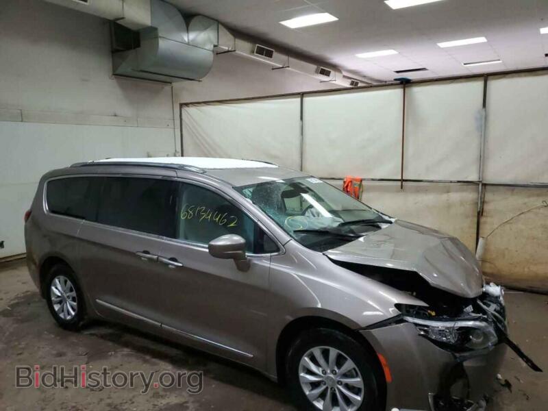 2018 Chrysler PACIFICA (VIN 2C4RC1BG8JR100434) — photo 4 of 13