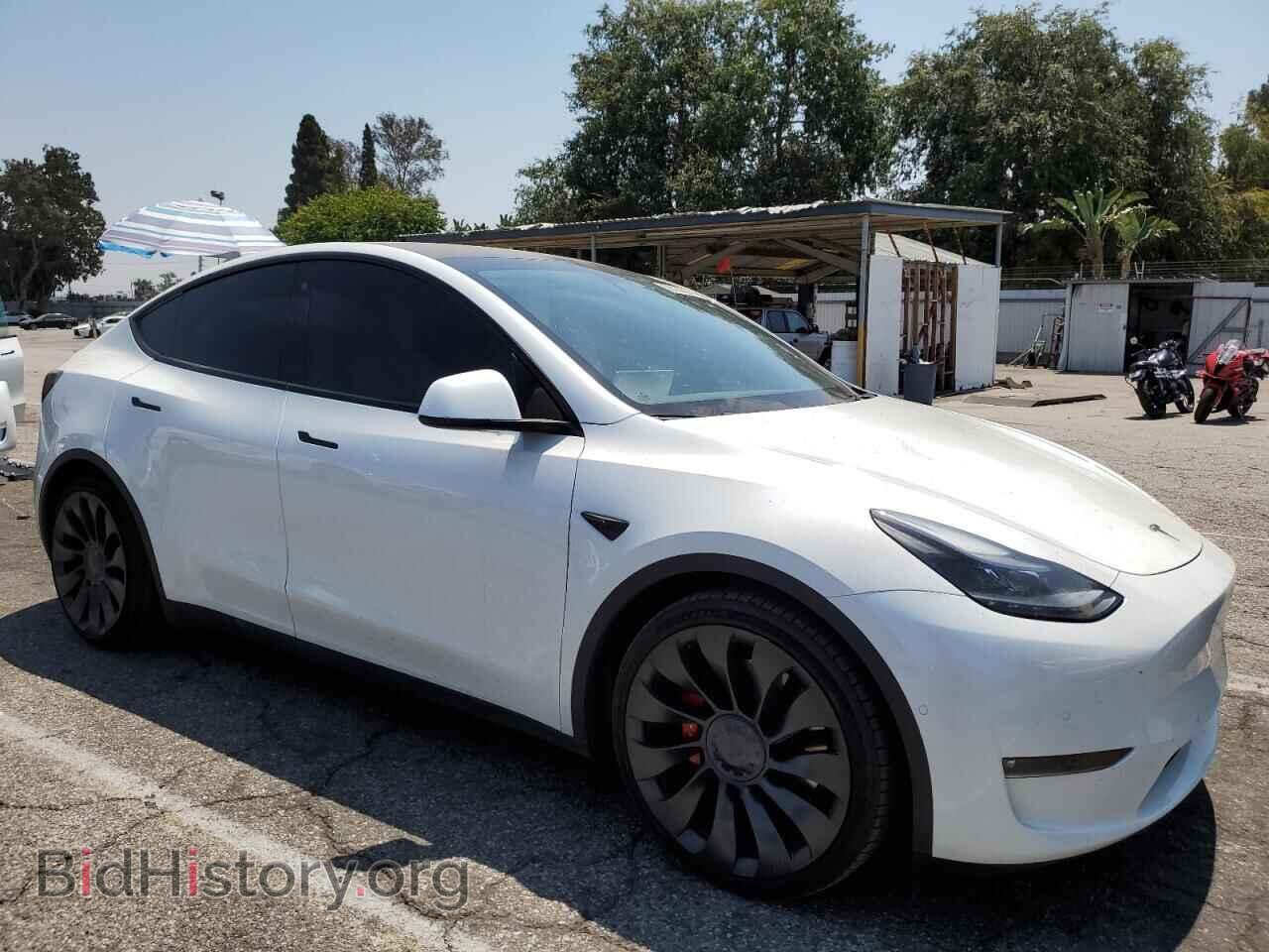 2023 TESLA MODEL Y - VIN: 7SAYGDEF8PF587940 - Photo 4