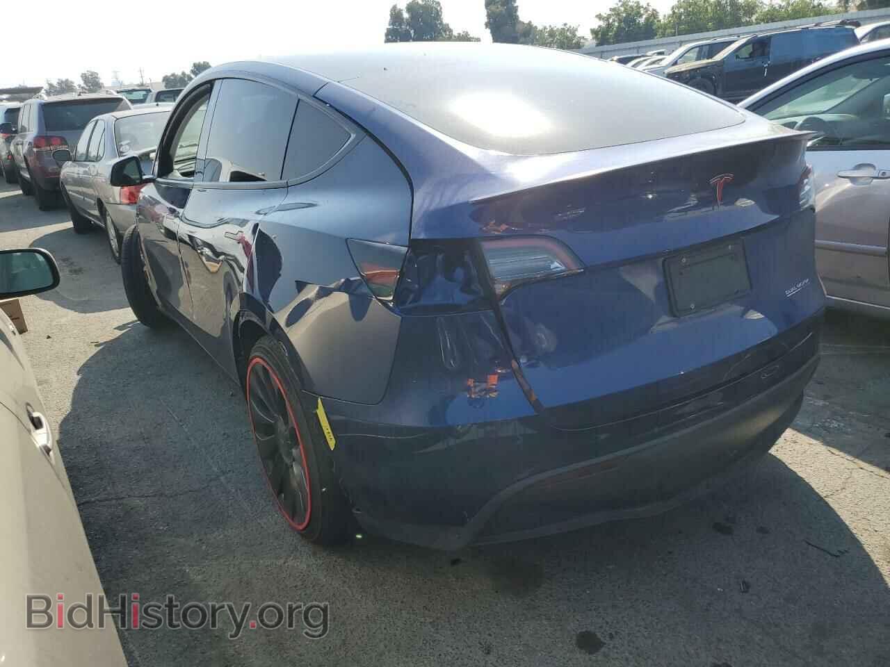 2022 TESLA MODEL Y - VIN: 7SAYGDEF7NF441915 - Фото 2