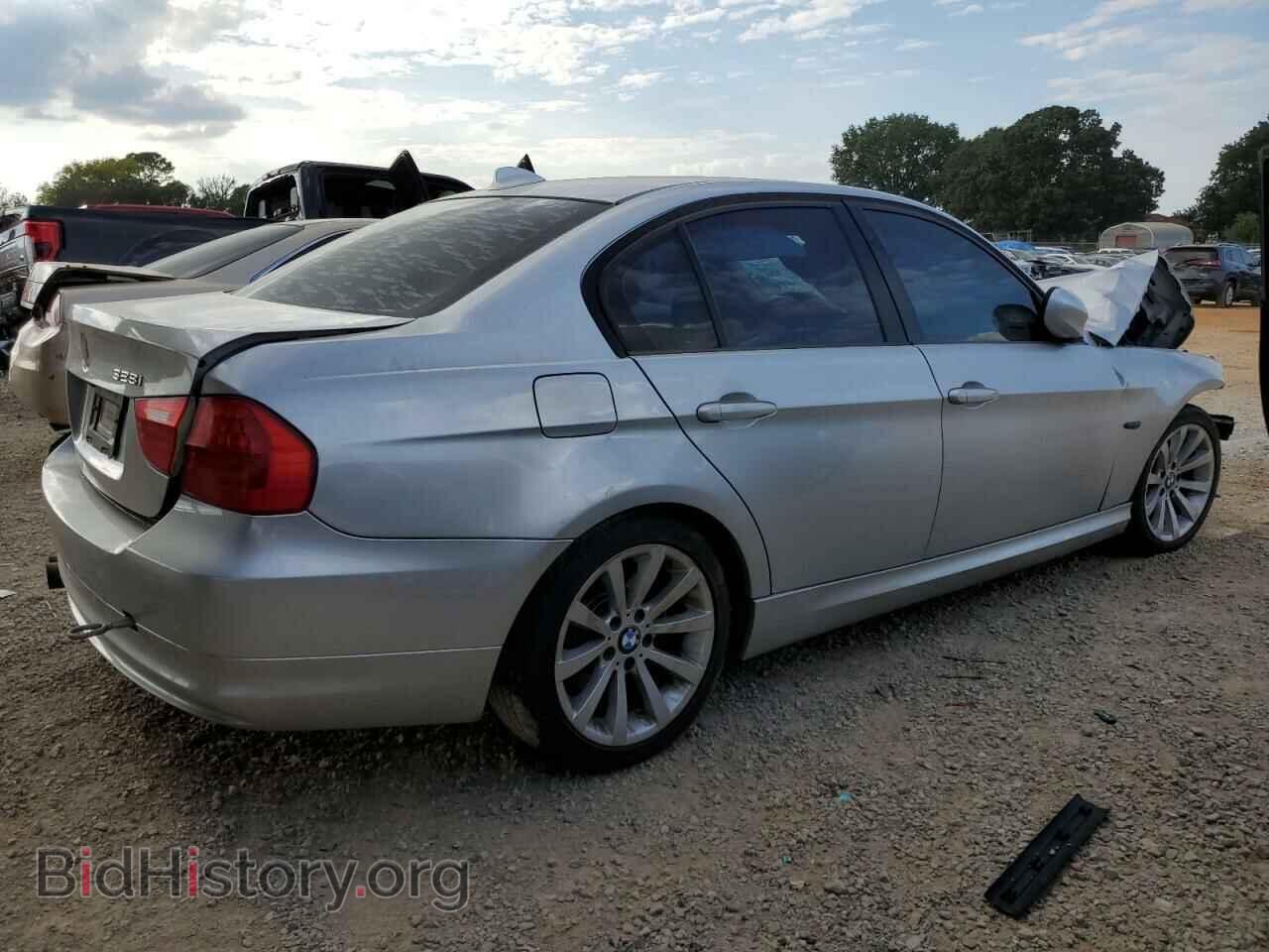 2011 BMW 3 SERIES - VIN: WBAPH7C55BE679029 - Фото 3