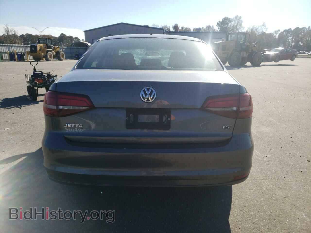 2018 VOLKSWAGEN JETTA - VIN: 3VW2B7AJ3JM215452 - Фото 6