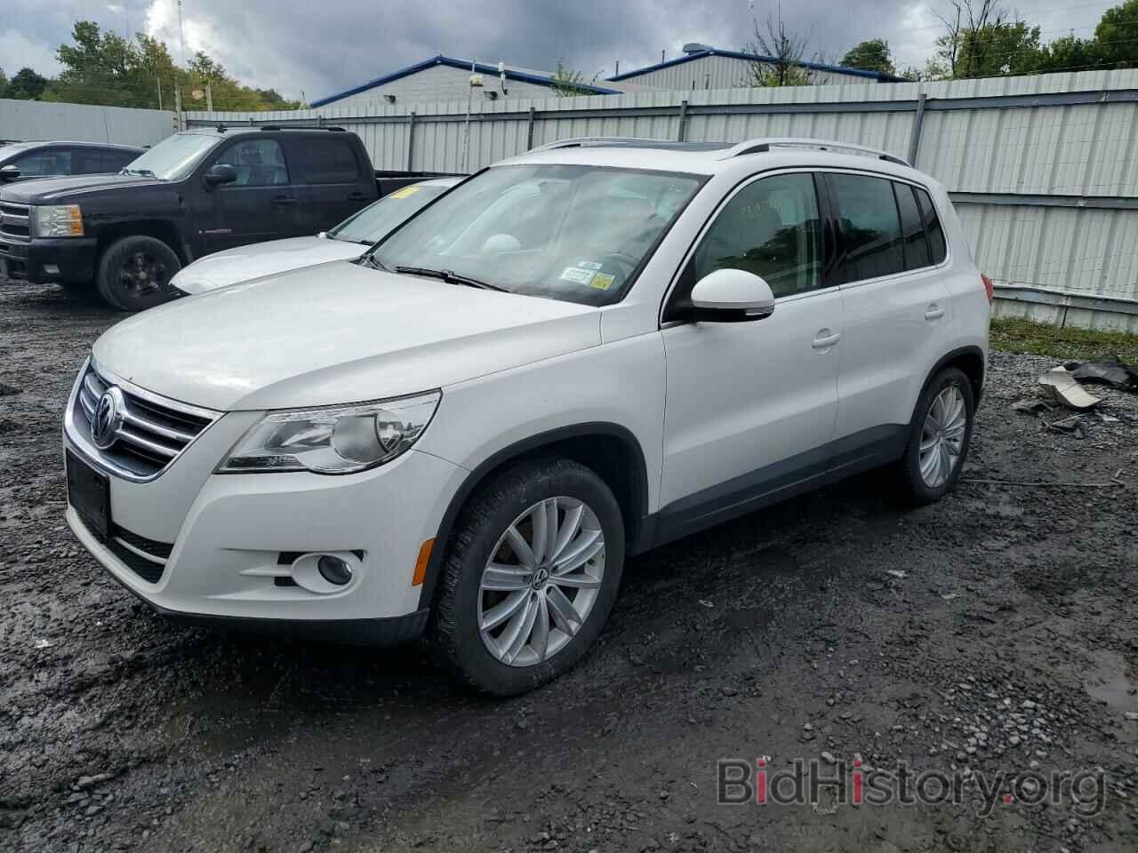 Photo WVGBV7AXXBW518899 - VOLKSWAGEN TIGUAN 2011