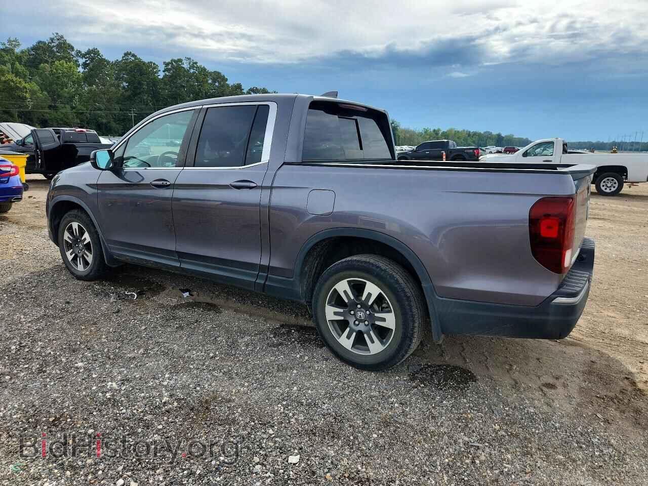 2019 HONDA RIDGELINE - VIN: 5FPYK3F63KB001732 - Photo 2