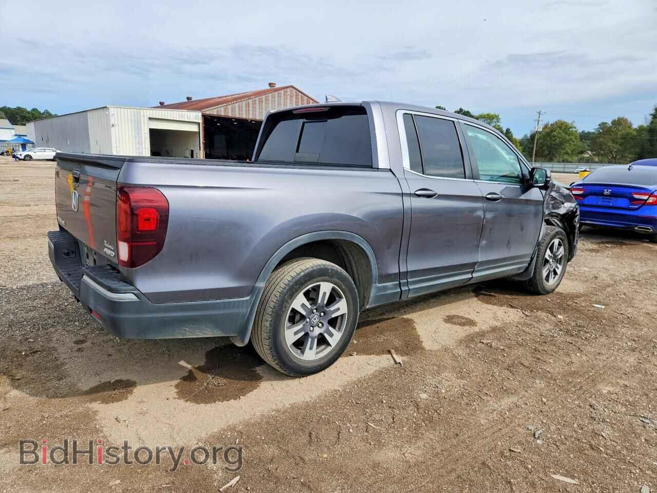 2019 HONDA RIDGELINE - VIN: 5FPYK3F63KB001732 - Photo 3