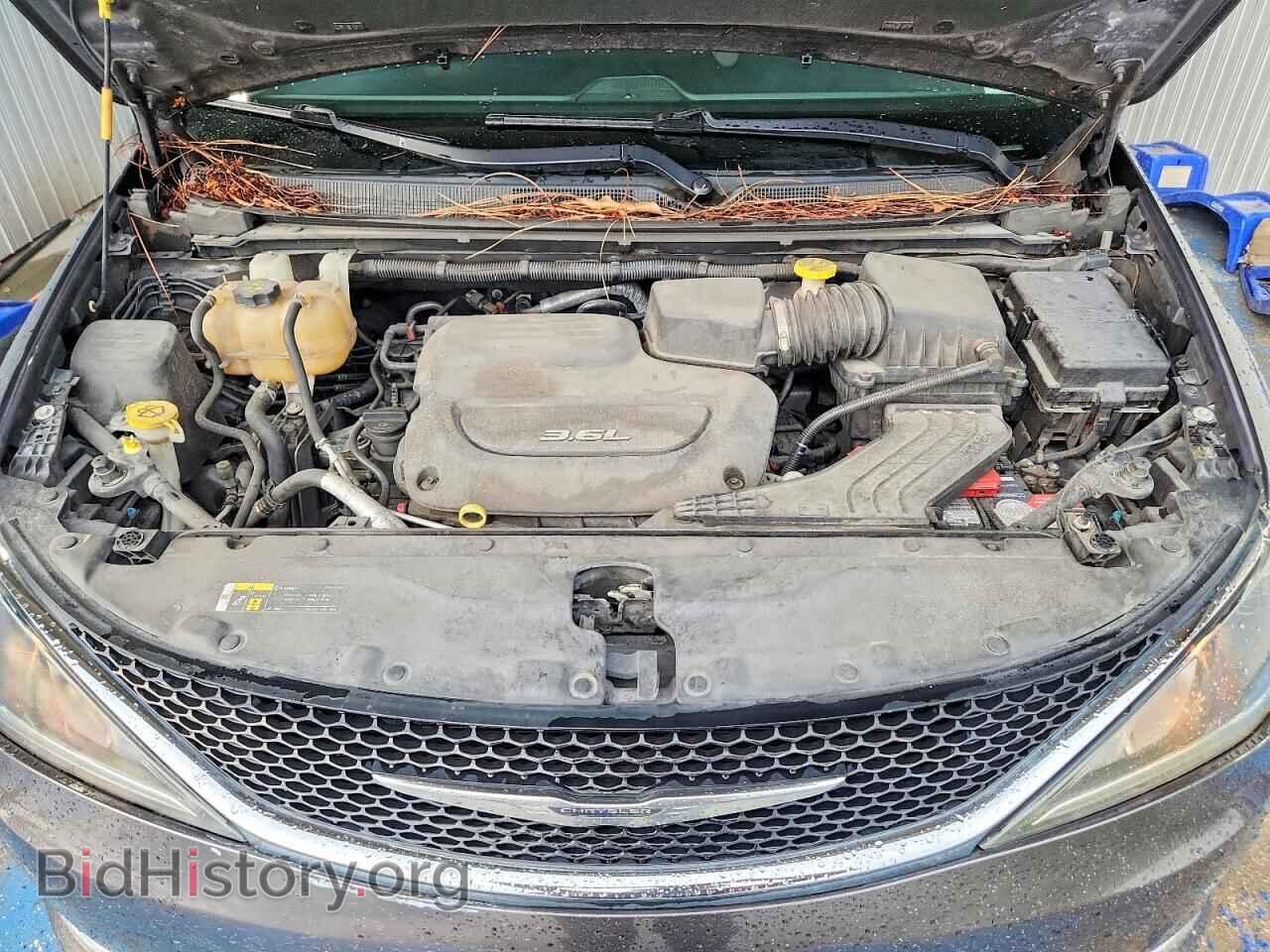 2018 CHRYSLER PACIFICA - VIN: 2C4RC1BG4JR120244 - Photo 12