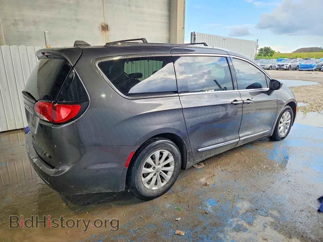 2018 CHRYSLER PACIFICA - VIN: 2C4RC1BG4JR120244 - Photo 3