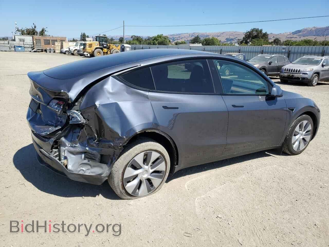 2023 TESLA MODEL Y - VIN: 7SAYGDEE8PF924615 - Photo 3