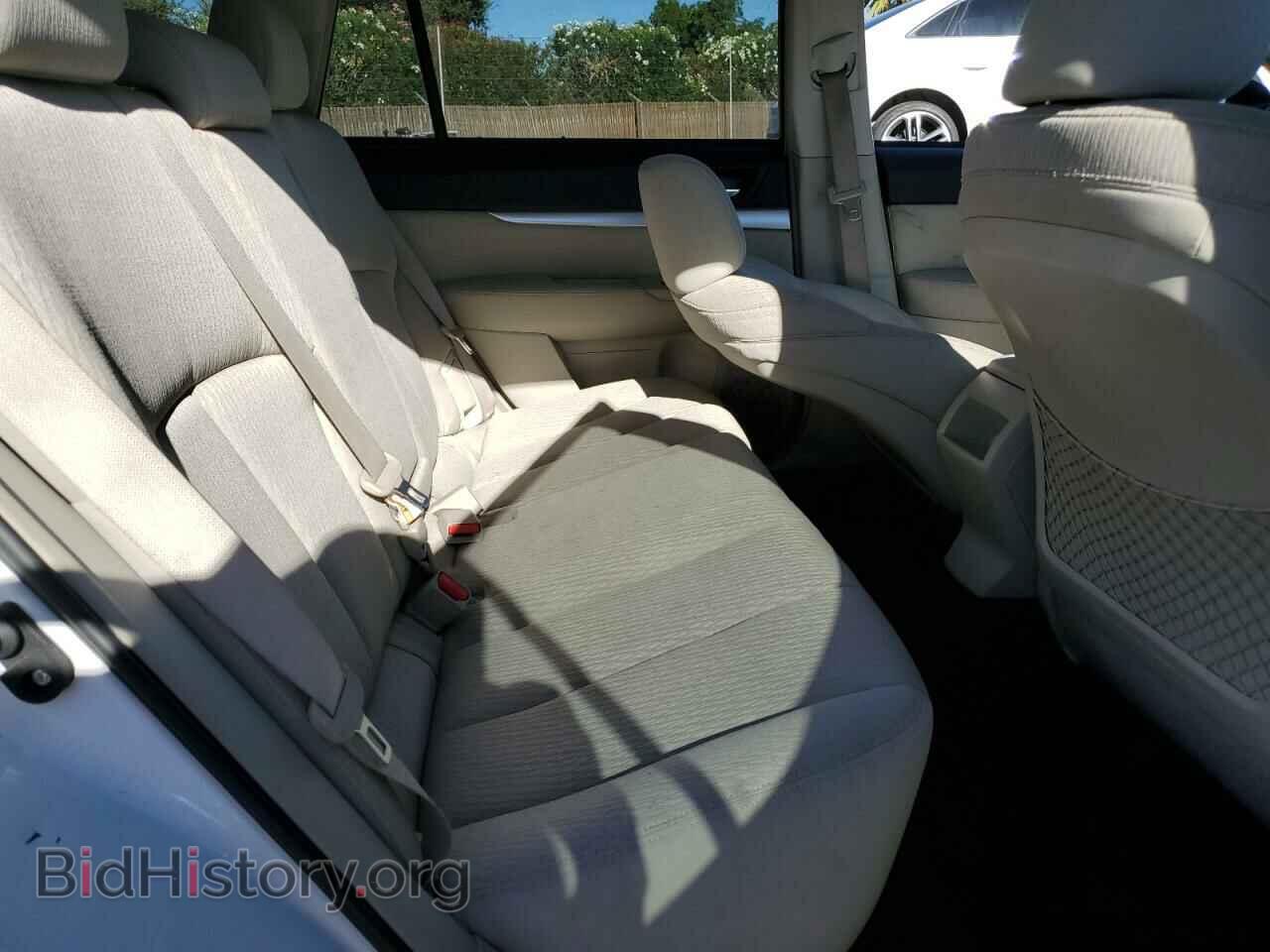2011 SUBARU OUTBACK - VIN: 4S4BRBCC6B3340072 - Photo 11