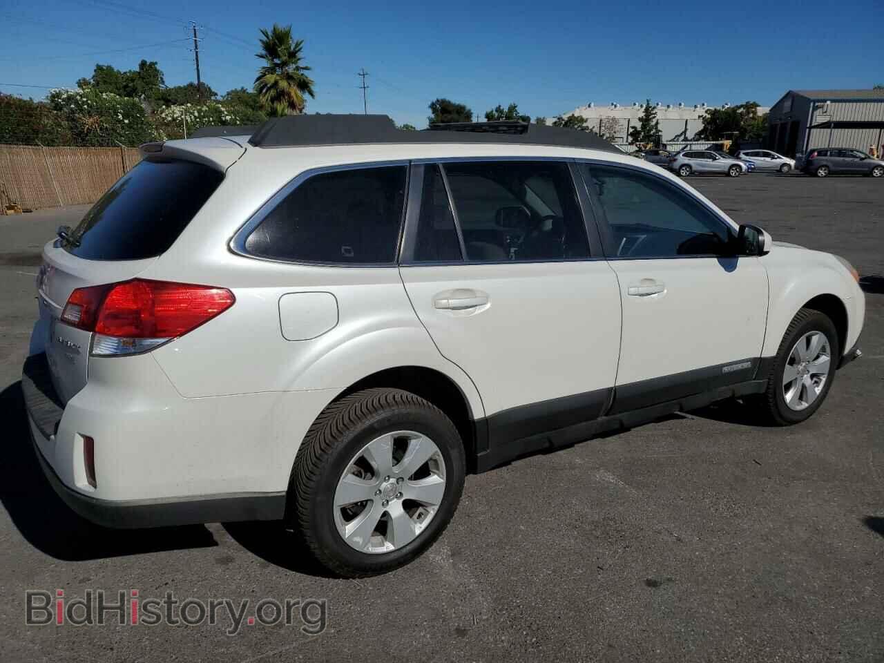 2011 SUBARU OUTBACK - VIN: 4S4BRBCC6B3340072 - Photo 3