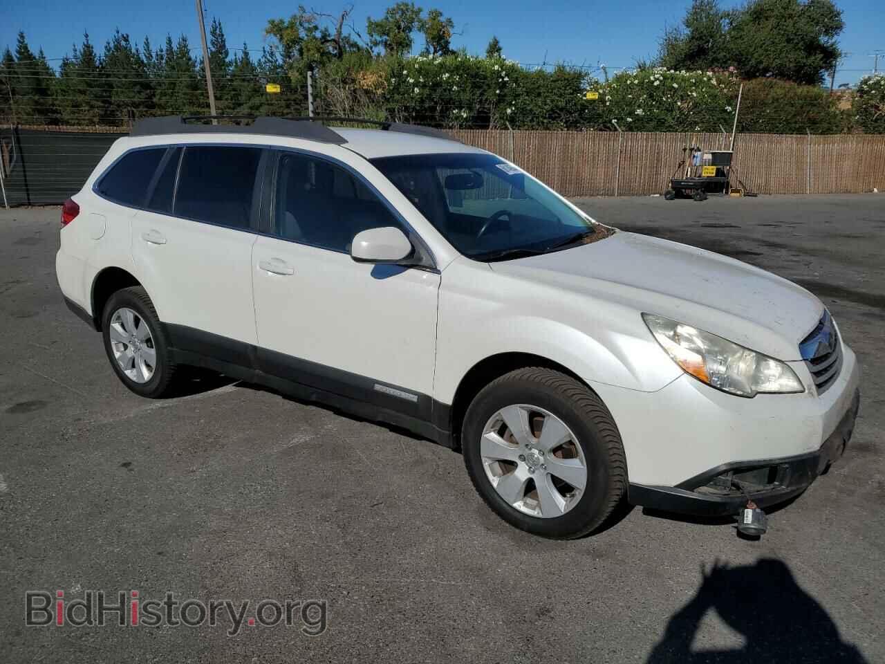2011 SUBARU OUTBACK - VIN: 4S4BRBCC6B3340072 - Photo 4