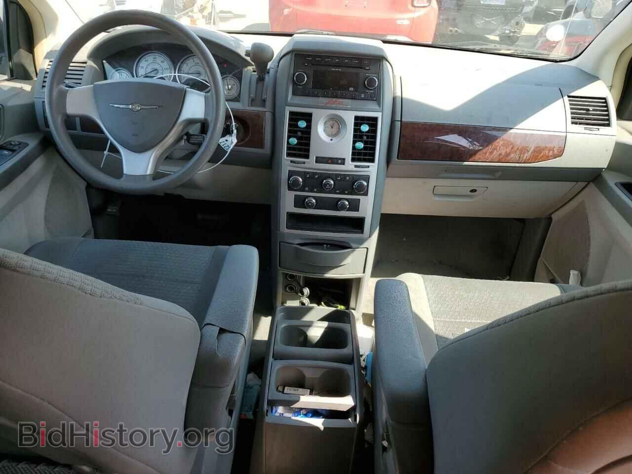 2010 CHRYSLER MINIVAN - VIN: 2A4RR2D11AR376364 - Фото 8
