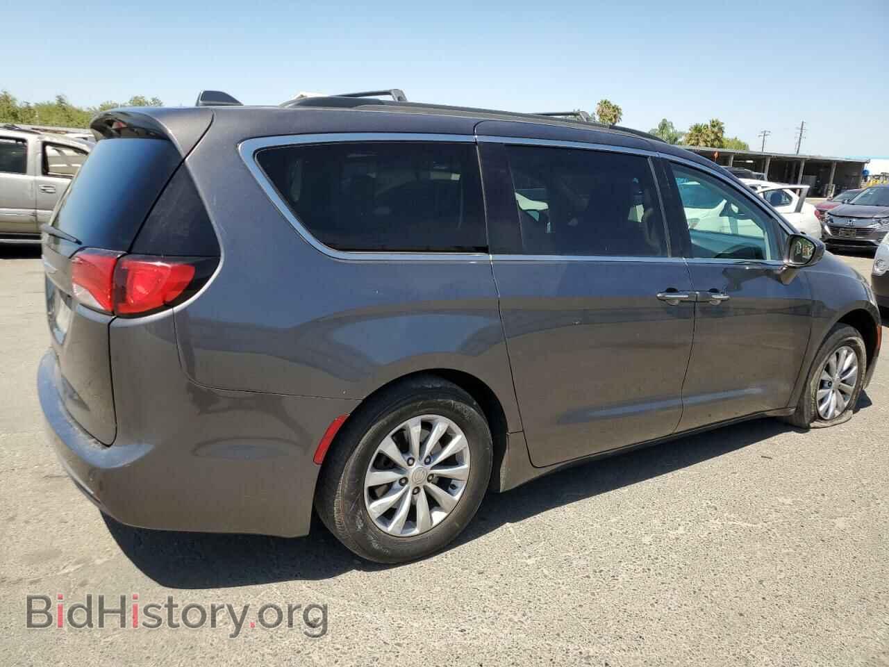 2017 CHRYSLER PACIFICA - VIN: 2C4RC1BG4HR511534 - Фото 3