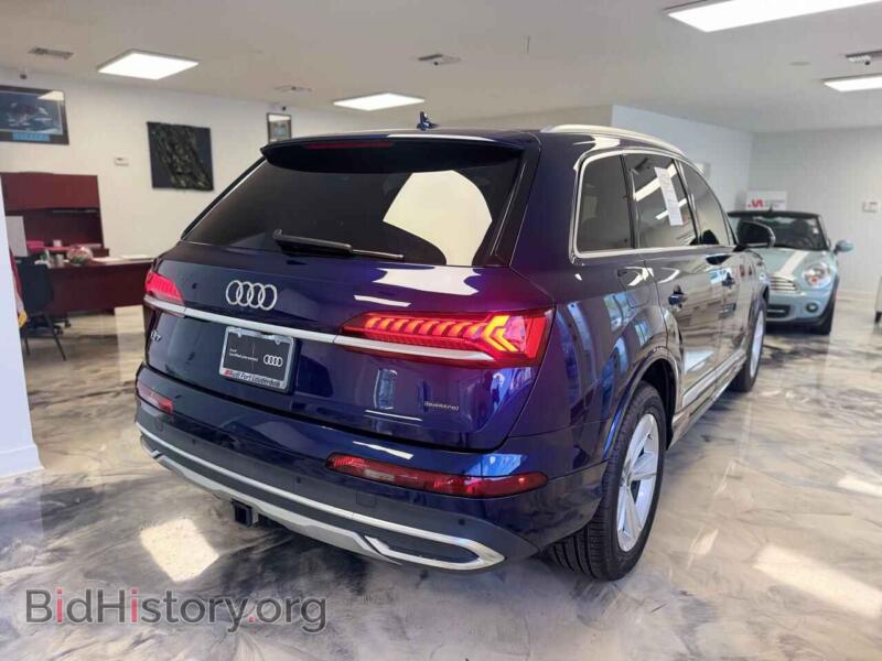 2021 Audi Q7 (VIN WA1AXAF75MD035121) — photo 4 of 10