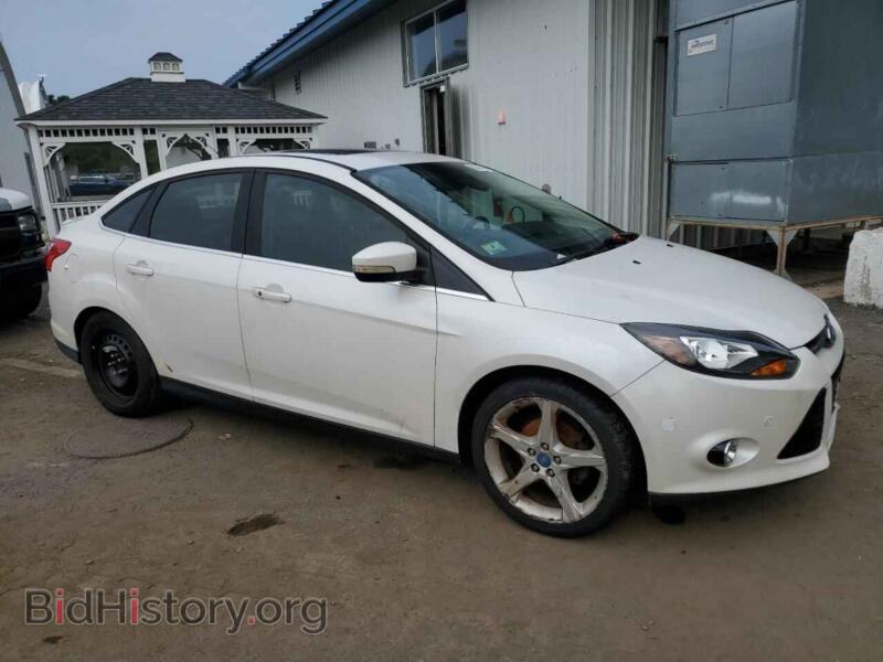 2012 Ford FOCUS (VIN 1FAHP3J22CL160356) — photo 4 of 12