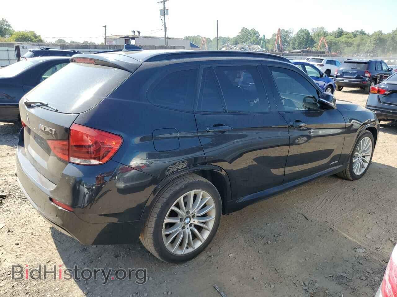 2015 BMW X1 - VIN: WBAVM5C55FVV95144 - Фото 3