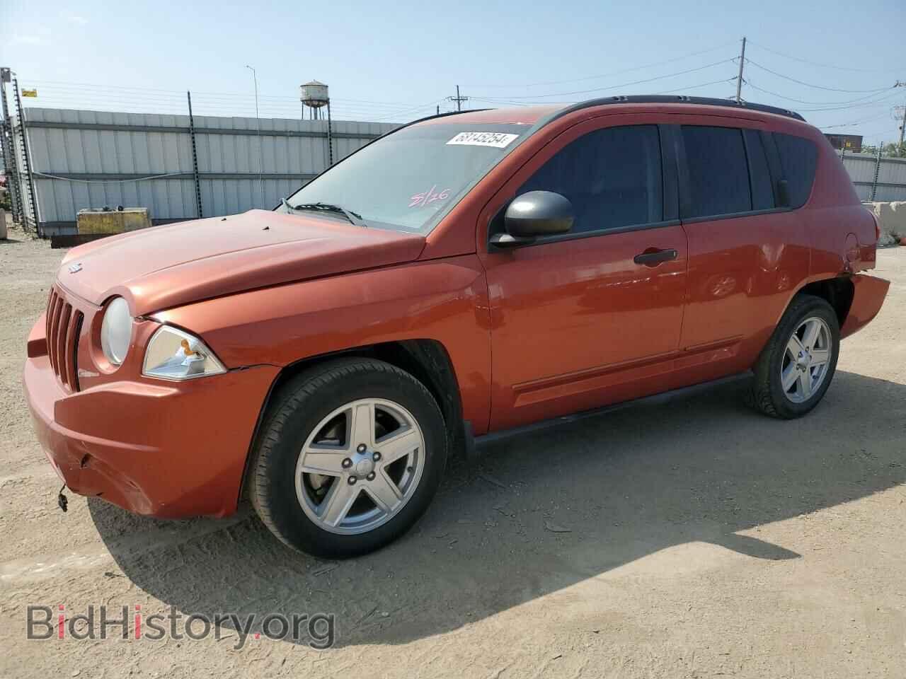 Photo 1J4NF1FBXAD623178 - JEEP COMPASS 2010