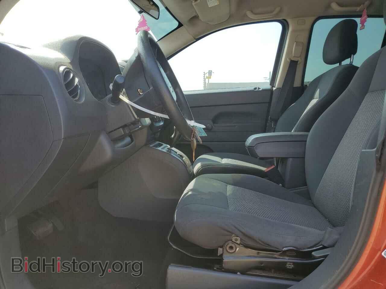 2010 JEEP COMPASS - VIN: 1J4NF1FBXAD623178 - Фото 7