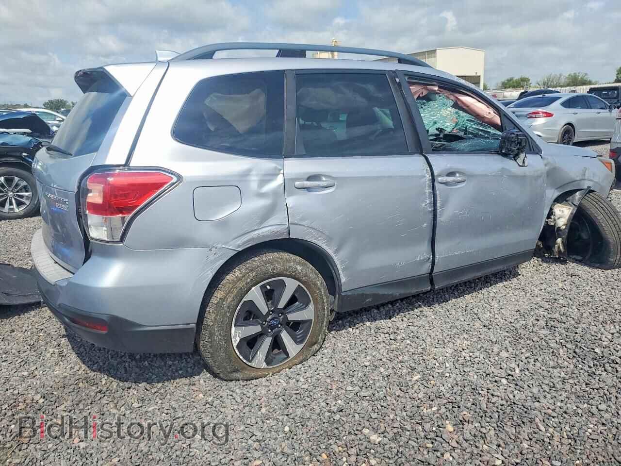 2017 SUBARU FORESTER - VIN: JF2SJAGC0HH563902 - Фото 3