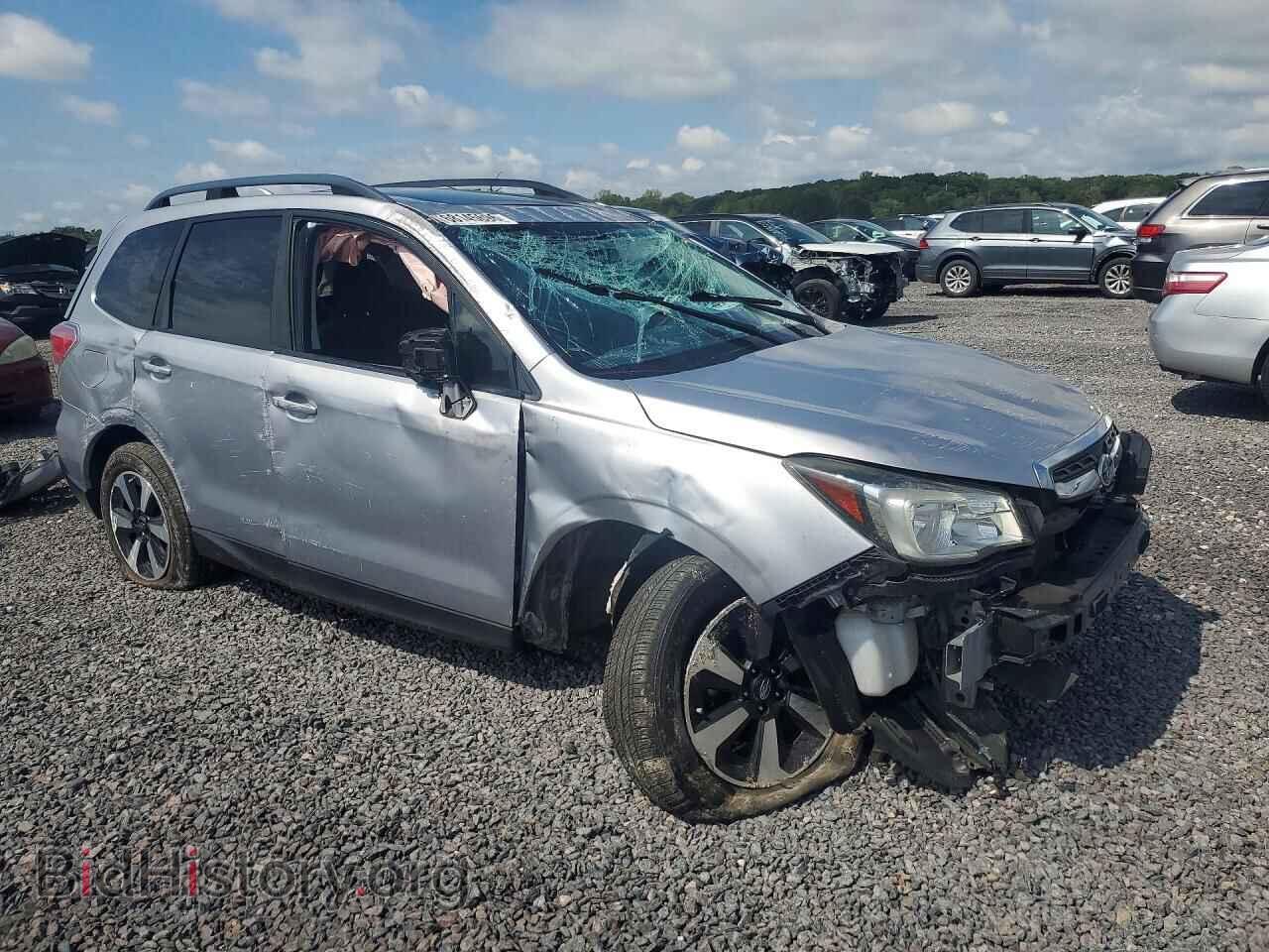 2017 SUBARU FORESTER - VIN: JF2SJAGC0HH563902 - Фото 4