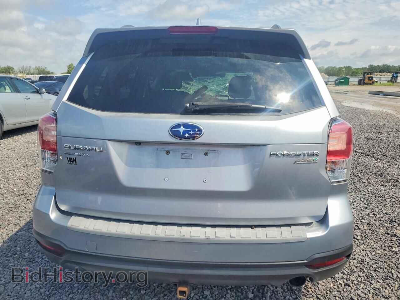 2017 SUBARU FORESTER - VIN: JF2SJAGC0HH563902 - Фото 6