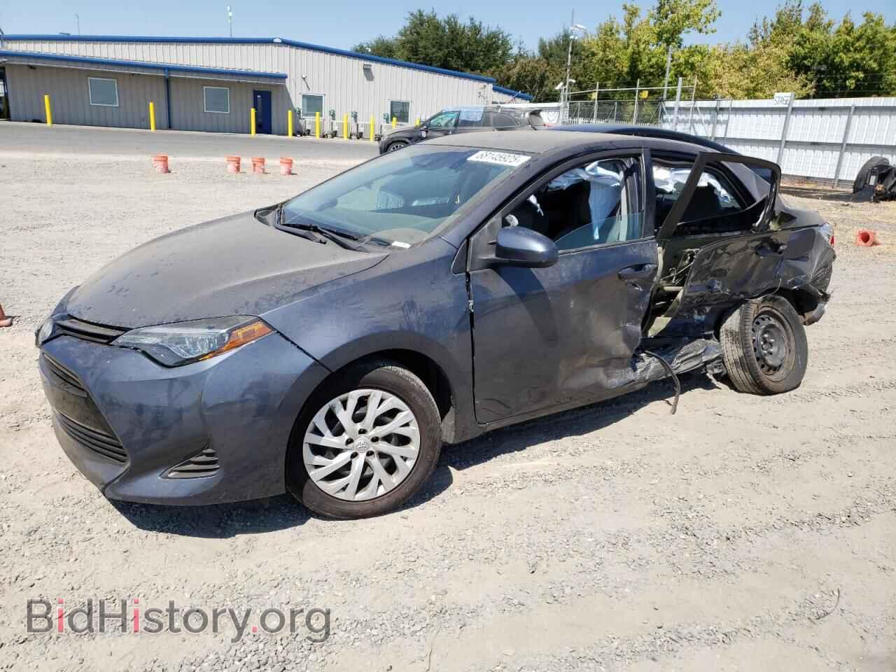 Photo 5YFBURHEXJP808736 - TOYOTA COROLLA 2018