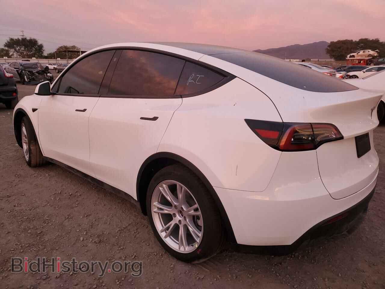 2022 TESLA MODEL Y - VIN: 7SAYGDEEXNF446453 - Фото 2