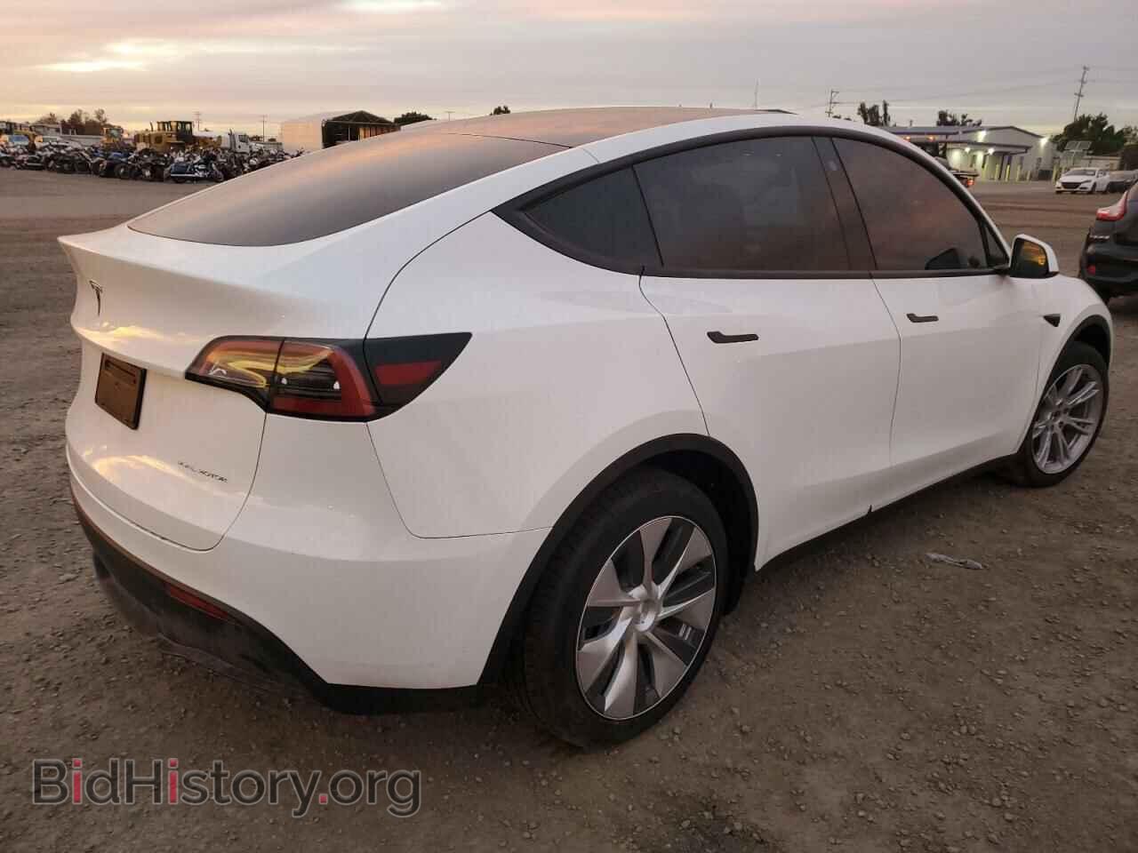 2022 TESLA MODEL Y - VIN: 7SAYGDEEXNF446453 - Фото 3