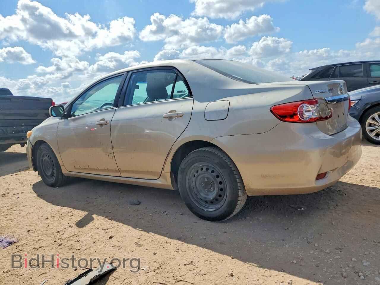 2011 TOYOTA COROLLA - VIN: 2T1BU4EE3BC547720 - Фото 2