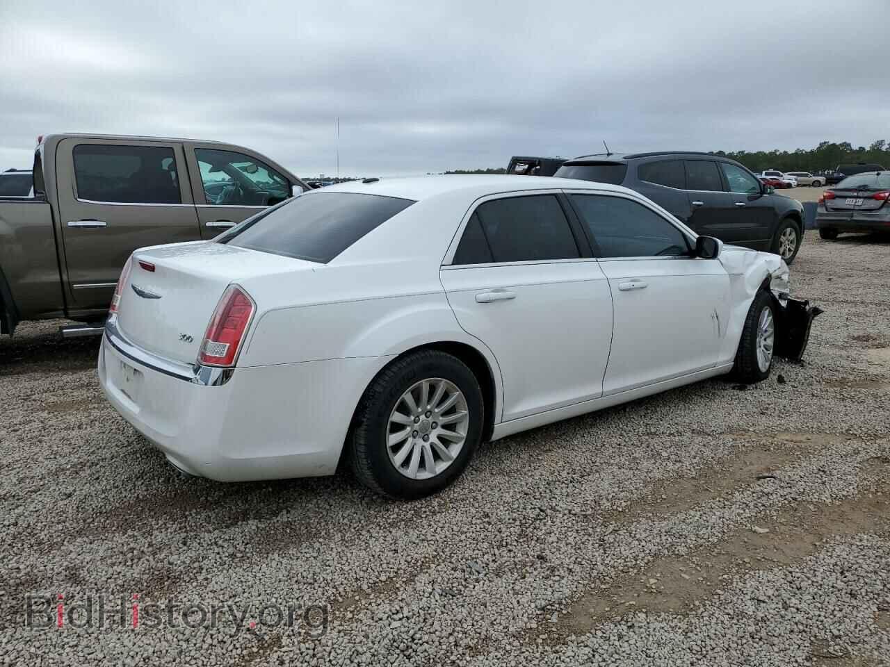 2013 CHRYSLER 300 - VIN: 2C3CCAAG2DH517022 - Фото 3