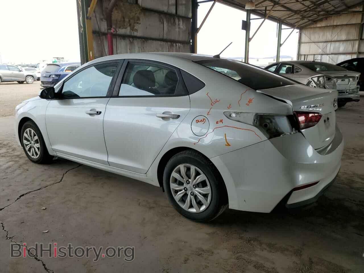2018 HYUNDAI ACCENT - VIN: 3KPC24A32JE026132 - Фото 2