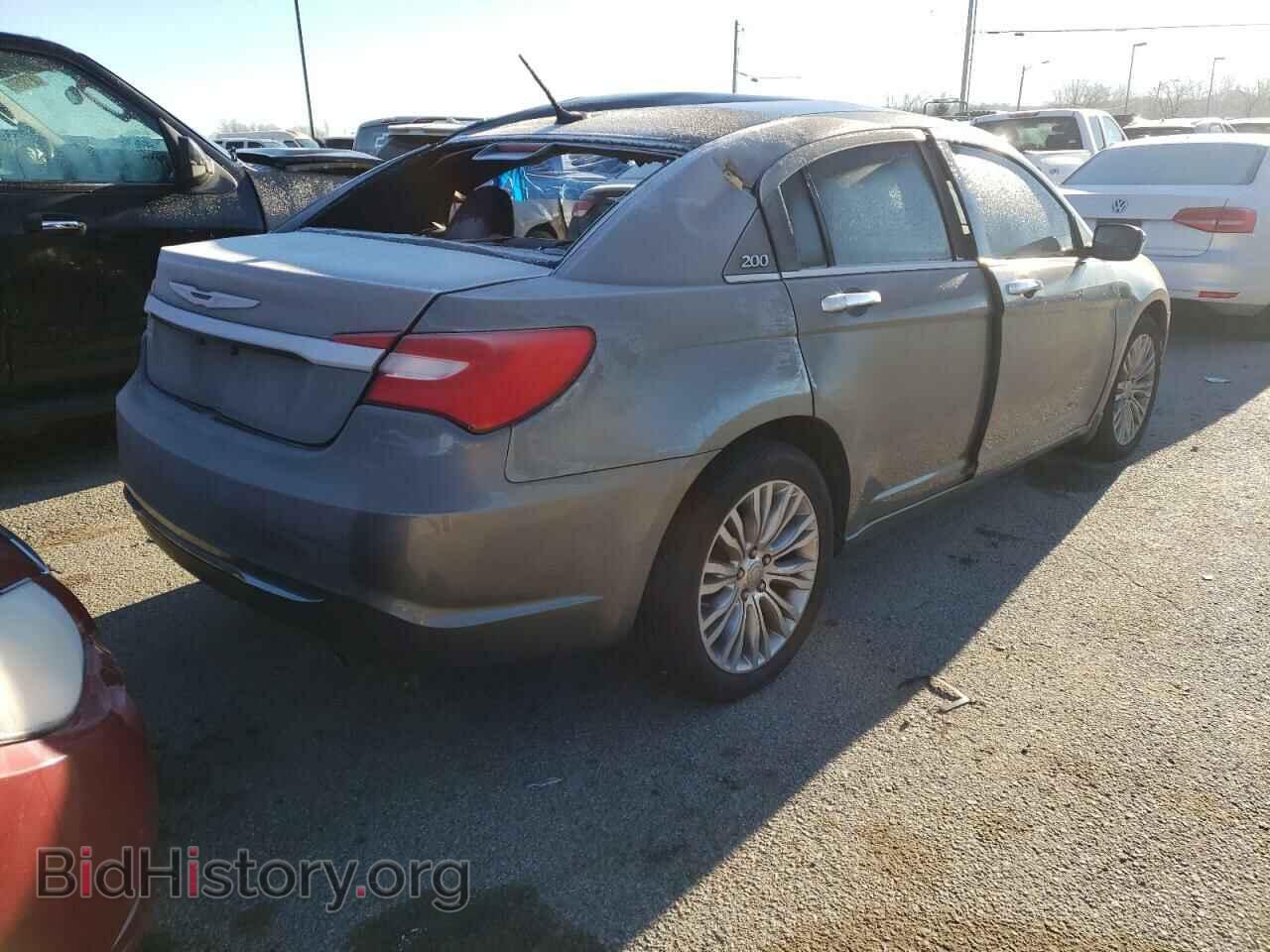 2013 CHRYSLER 200 - VIN: 1C3CCBCG3DN579586 - Photo 4