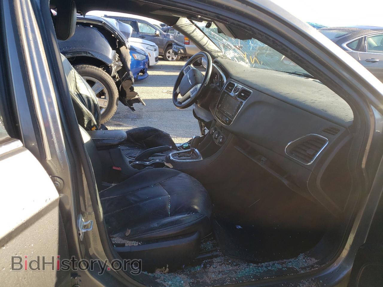 2013 CHRYSLER 200 - VIN: 1C3CCBCG3DN579586 - Photo 5