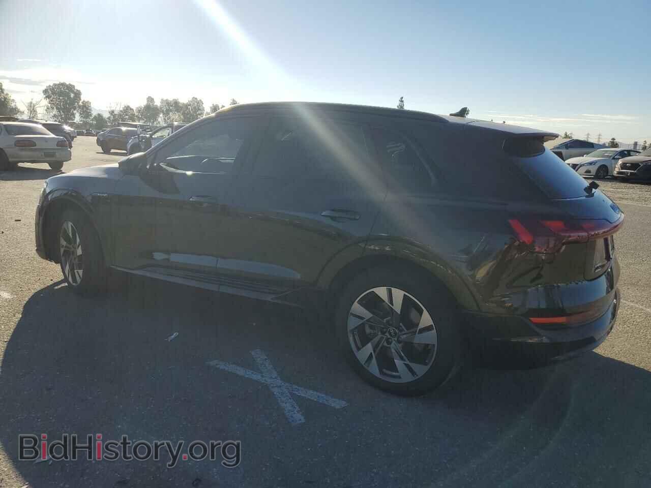 2022 AUDI E-TRON - VIN: WA1AAAGE0NB028153 - Фото 2