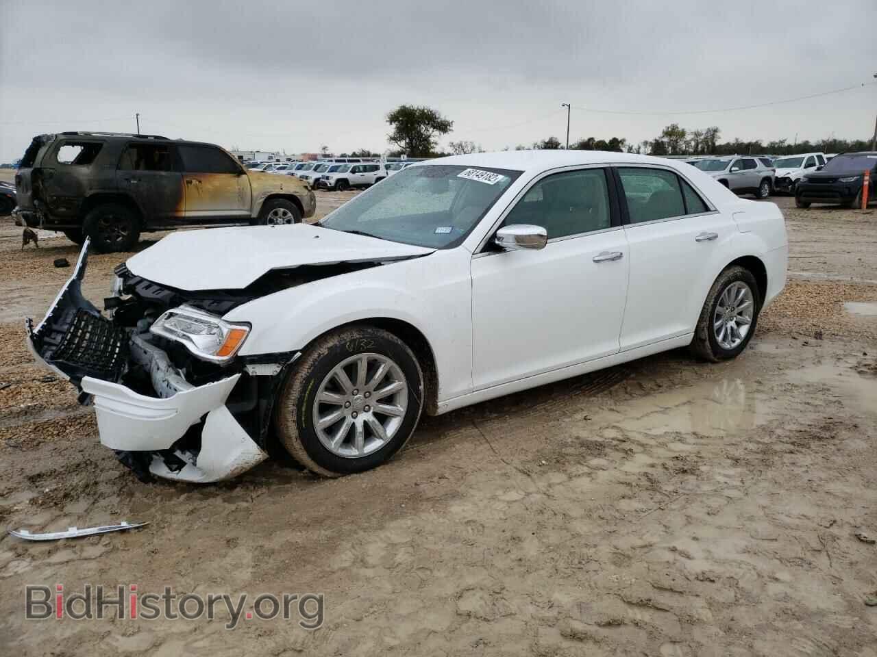 Фотография 2C3CCACG0CH200710 - CHRYSLER 300 2012