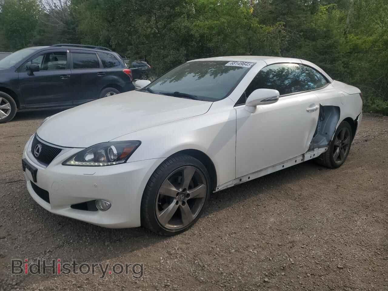 Photo JTHFF2C27B2520817 - LEXUS IS 2011