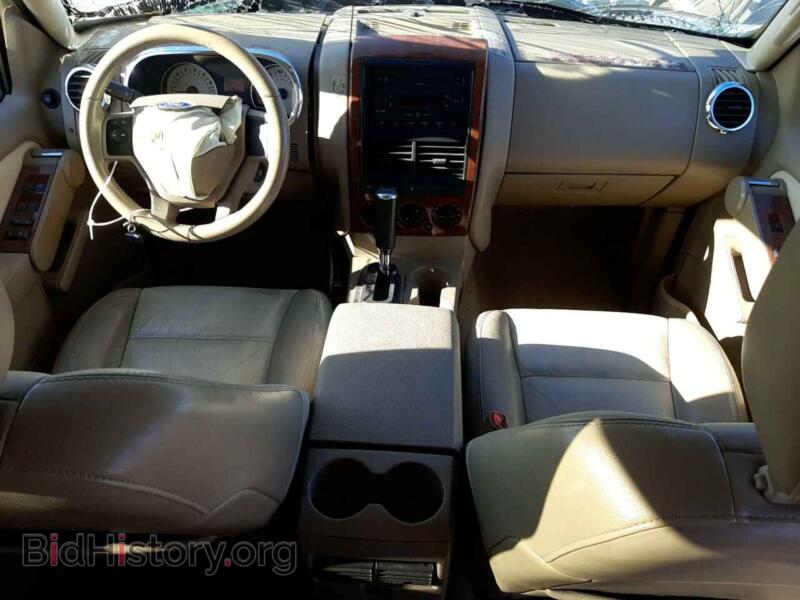 2007 Ford EXPLORER (VIN 1FMEU64E37UA77866) — photo 8 of 13