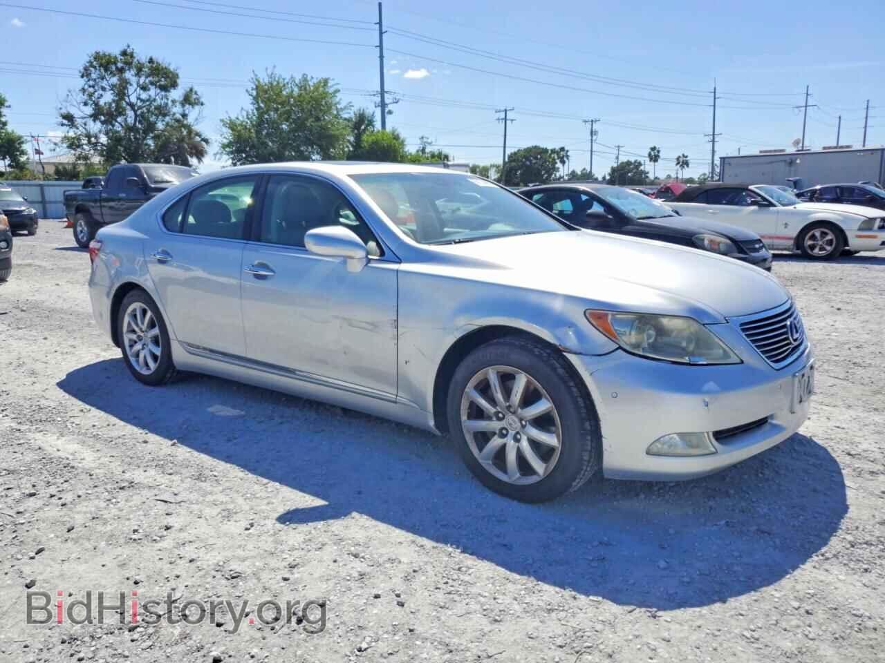 2007 LEXUS LS460 - VIN: JTHBL46F675034197 - Photo 4