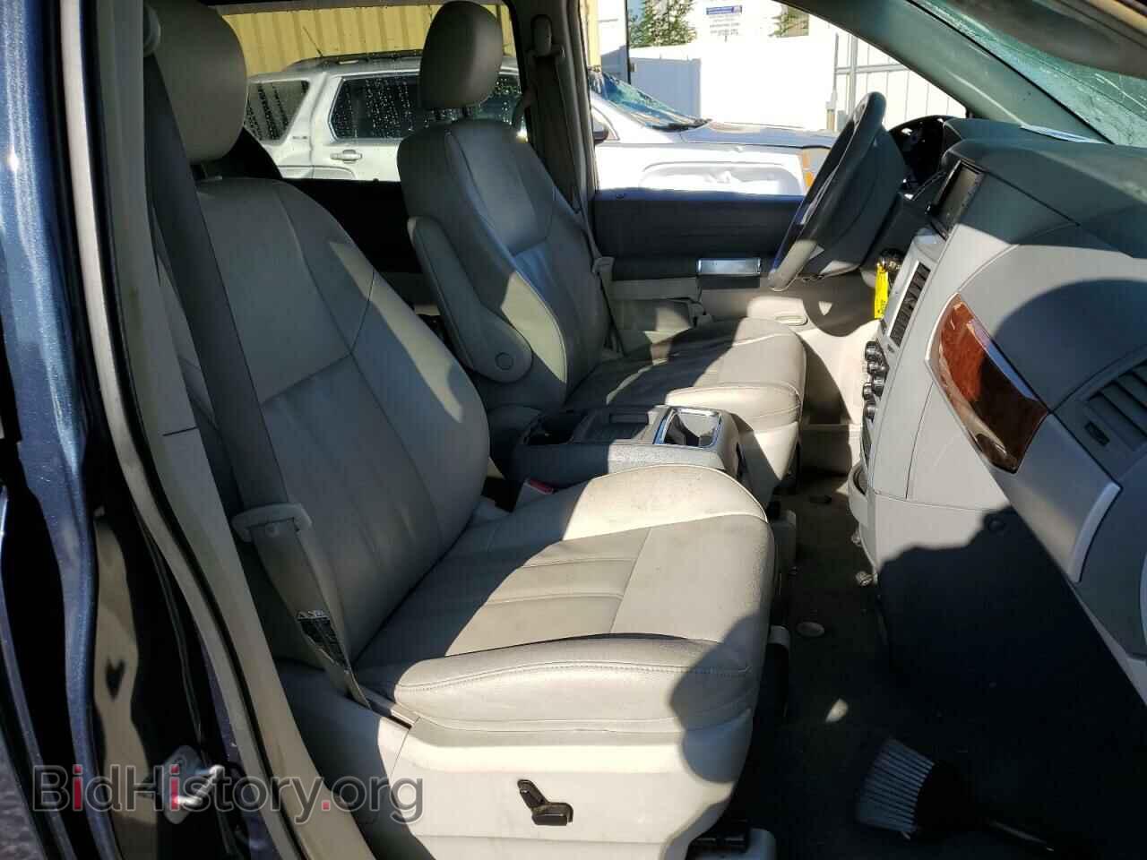 2008 CHRYSLER MINIVAN - VIN: 2A8HR54P08R714346 - Фото 7