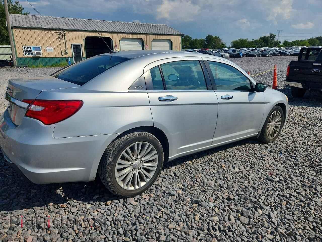 2011 CHRYSLER 200 - VIN: 1C3BC2FG9BN527531 - Photo 3