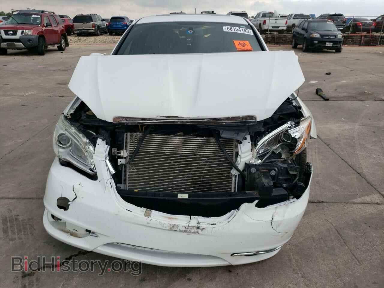 2012 CHRYSLER 200 - VIN: 1C3CCBHG0CN304782 - Фото 5