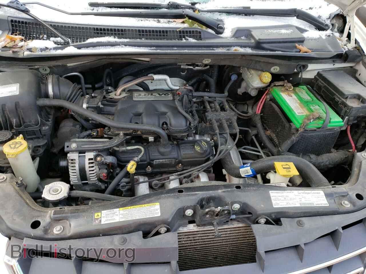 2008 CHRYSLER MINIVAN - VIN: 2A8HR54P98R621521 - Фото 7